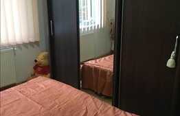 De vanzare apartament 2 camere, 63 mp, decomandat, zona strazii Fagului