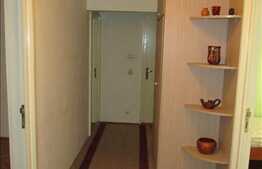 4 camere, 87 mp, etaj intermediar, decomandat, 2 bai, 2 boxe la subsol!