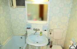 4 camere, 87 mp, etaj intermediar, decomandat, 2 bai, 2 boxe la subsol!