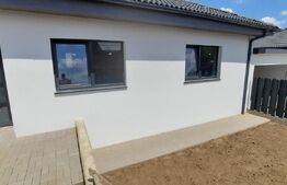 Casa 110 mp utili, 450 mp curte, confort și liniște, acces asfaltat, Dezmir!