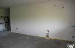 3 camere, 71.58 mp, semifinisat! Etaj intermediar!