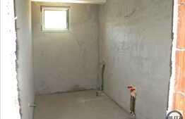 3 camere, 71.58 mp, semifinisat! Etaj intermediar!