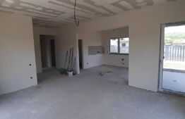 🌟 Casă cuplată într-o oază de confort și liniște din Dezmir! 🌟