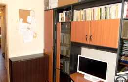 Apartament de vanzare 3 camere, 65 mp utili, zona strazii Calea Floresti!