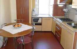 Apartament de vanzare 3 camere, 65 mp utili, zona strazii Calea Floresti!