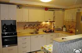 2 camere, 53 mp, terasa 16 mp, imobil nou, zona Oncos