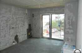 Apartament cu 3 camere, decomandat, se ofera finisat, zona Iulius Mall