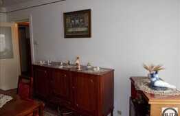 De vanzare apartament cu 3 camere, 66 mp, boxa subsol, zona Kaufland