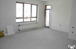 3 camere, semifinisat, 100 mp utili, 3 balcoane + 2 garaje, zona linistita!