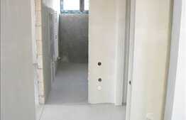 3 camere, semifinisat, 100 mp utili, 3 balcoane + 2 garaje, zona linistita!