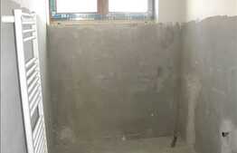 3 camere, semifinisat, 100 mp utili, 3 balcoane + 2 garaje, zona linistita!