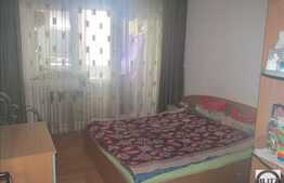 De vanzare apartament cu 3 camere, 64 mp, parcare, zona Profi