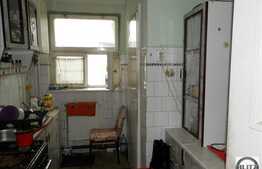 Vanzare apartament 3 camere, 57 mp, etaj intermediar, zona Piata Mihai Viteazu