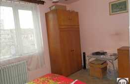 Vanzare apartament 3 camere, 57 mp, etaj intermediar, zona Piata Mihai Viteazu