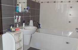 3 camere, 68 mp, decomandat, mobilat modern, strada Gorunului