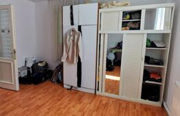 Casă renovabilă de 127 mp, cu 2100 mp teren, localizată central în Luna de Sus