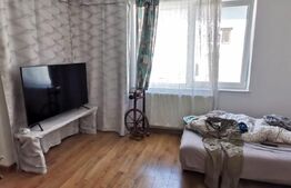 Casă renovabilă de 127 mp, cu 2100 mp teren, localizată central în Luna de Sus