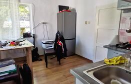 Casă renovabilă de 127 mp, cu 2100 mp teren, localizată central în Luna de Sus