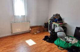 Casă renovabilă de 127 mp, cu 2100 mp teren, localizată central în Luna de Sus