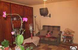 De vanzare apartament 3 camere, 64 mp, parcare, zona Piata Flora