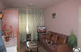 De vanzare apartament 3 camere, 64 mp, parcare, zona Piata Flora