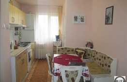 De vanzare apartament 3 camere, 64 mp, parcare, zona Piata Flora