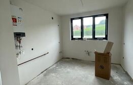 Duplex cu priveliste spre padure, 120 m2 utili , 380 m2 teren,Chinteni