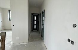 Duplex cu priveliste spre padure, 120 m2 utili , 380 m2 teren,Chinteni