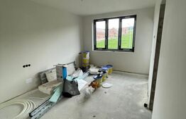 Duplex cu priveliste spre padure, 120 m2 utili , 380 m2 teren,Chinteni