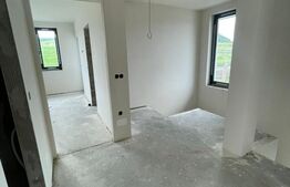 Duplex cu priveliste spre padure, 120 m2 utili , 380 m2 teren,Chinteni