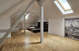 Casa individuala, renovata recent, 105 mp utili, parcare, zona Andrei Muresanu