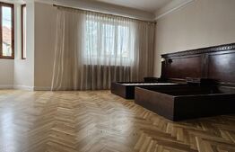 Casa individuala, renovata recent, 105 mp utili, parcare, zona Andrei Muresanu