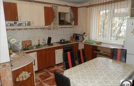 Apartament lux 3 camere, decomandat, imobil nou, balcon, parcare, zona Oncos!