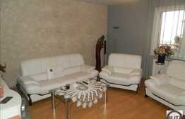 Apartament lux 3 camere, decomandat, imobil nou, balcon, parcare, zona Oncos!
