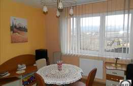 Apartament lux 3 camere, decomandat, imobil nou, balcon, parcare, zona Oncos!