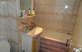 3 camere, 65 mp, 2 balcoane, decomandat, zona strazii Aurel Vlaicu