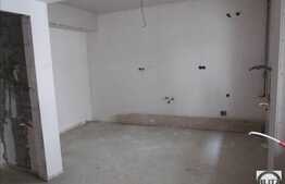 3 camere, 73 mp, semifinisat, imobil nou, zona strazii Bucuresti