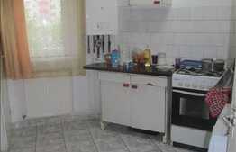 De vanzare apartament cu 2 camere, 51 mp, parcare, zona Calea Manastur