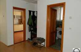 De vanzare apartament 5 camere, 143 mp, boxa subsol, zona Oncos