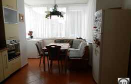 De vanzare apartament 5 camere, 143 mp, boxa subsol, zona Oncos