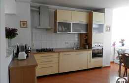 De vanzare apartament 5 camere, 143 mp, boxa subsol, zona Oncos