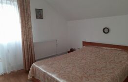 Casa 6 camere , se doreste si schimb cu apt+dif - Poiana Marului 