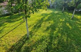 Casa 6 camere , se doreste si schimb cu apt+dif - Poiana Marului 