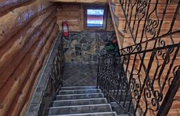 Investiție Sigură În Moieciu: Pensiune Modernă cu Sistem Hotelier Integrat