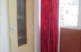 Vanzare apartament 3 camere, 68 mp, boxa subsol, parcare, zona strazii Tasnad