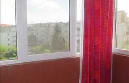 Vanzare apartament 3 camere, 68 mp, boxa subsol, parcare, zona strazii Tasnad