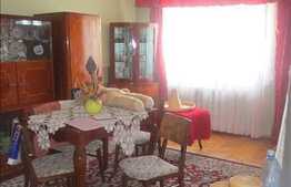 Vanzare apartament 3 camere, 68 mp, boxa subsol, parcare, zona strazii Tasnad