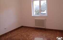 2 camere, 42 mp, boxa, zona stadionului CFR