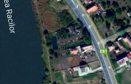 Teren intravilan cu suprafata de 1763 mp, cu autorizatie de constructie pentru pensiune,cu iesire la lac,in Martinesti