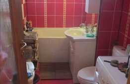 3 camere, 65 mp, garaj, zona strazii Aleea Negoiu!